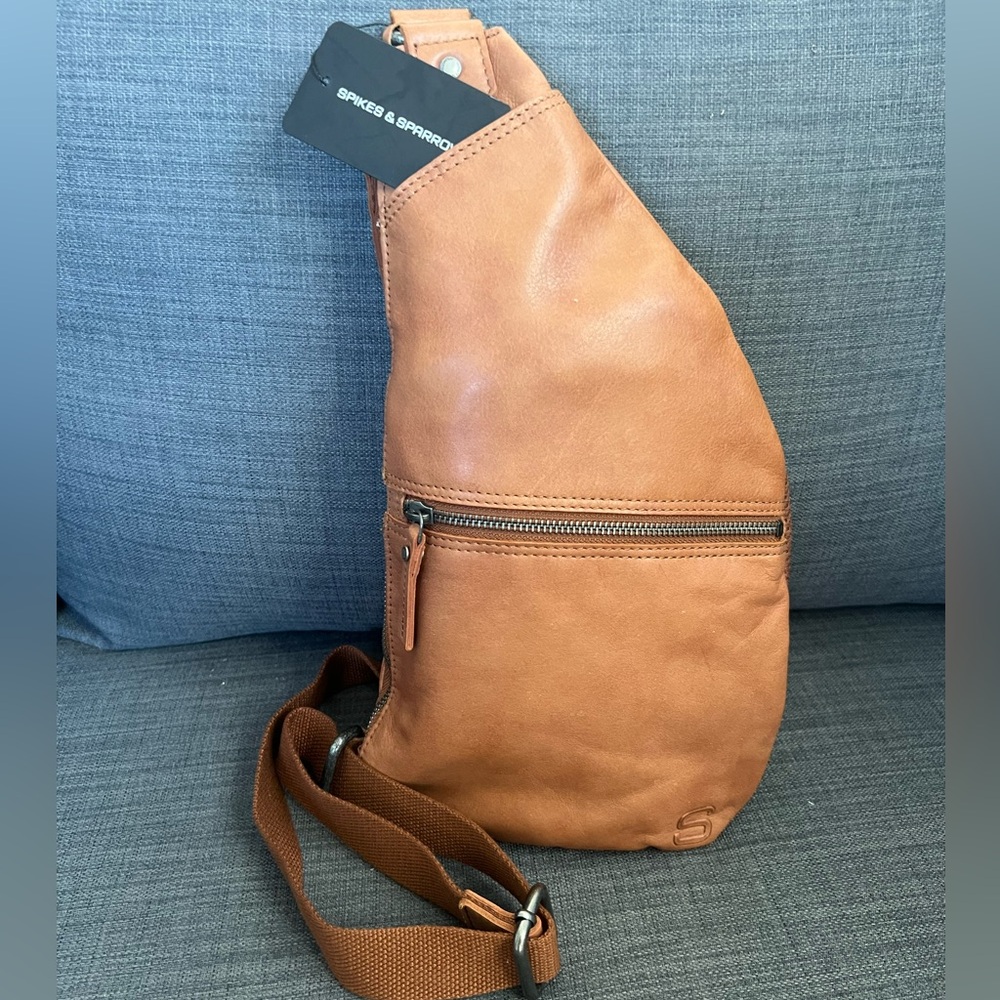 NEW SPIKES & SPARROW SLING BACKPACK SHOULDER BAG